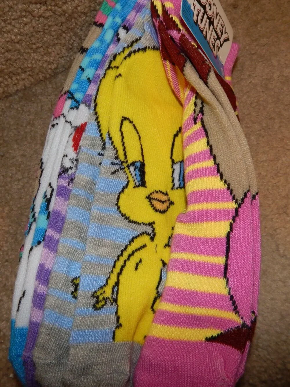 NWT LOONEY TUNES 5 Low Cut Socks TAZ BUGS BUNNY LOLA BUNNY SYLVESTER TWEETY